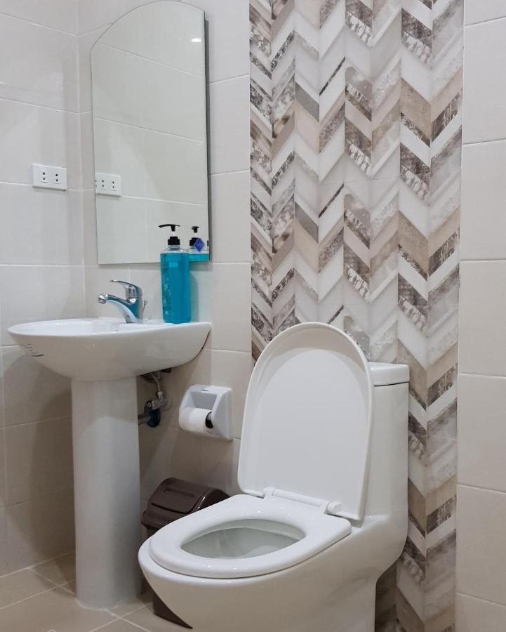 Acrige Apartelle 2 Pax Twin @ Heart Of Bogo City Banban Bagian luar foto